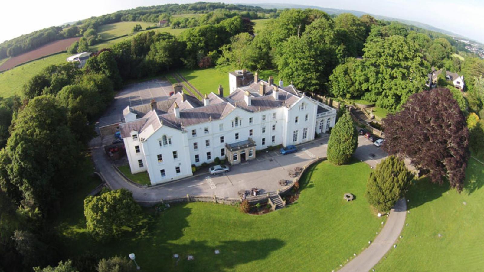 Court Colman Manor Pensionat Bridgend  Eksteriør billede